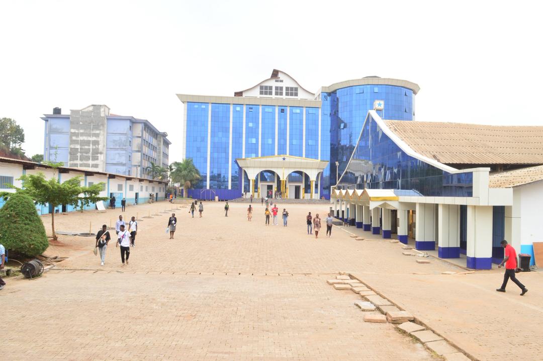 Institut Universitaire Siantou